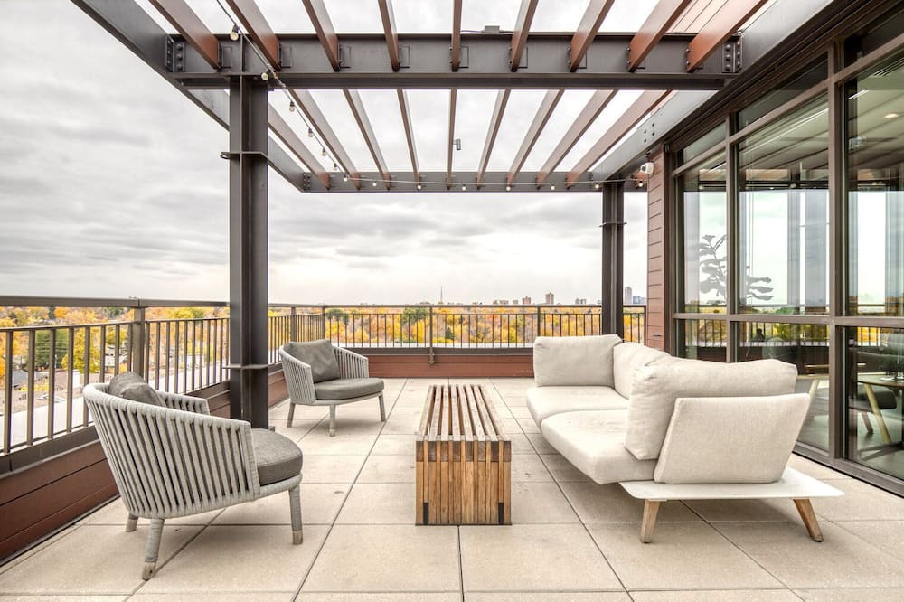 Photo of Outdoor in Hale