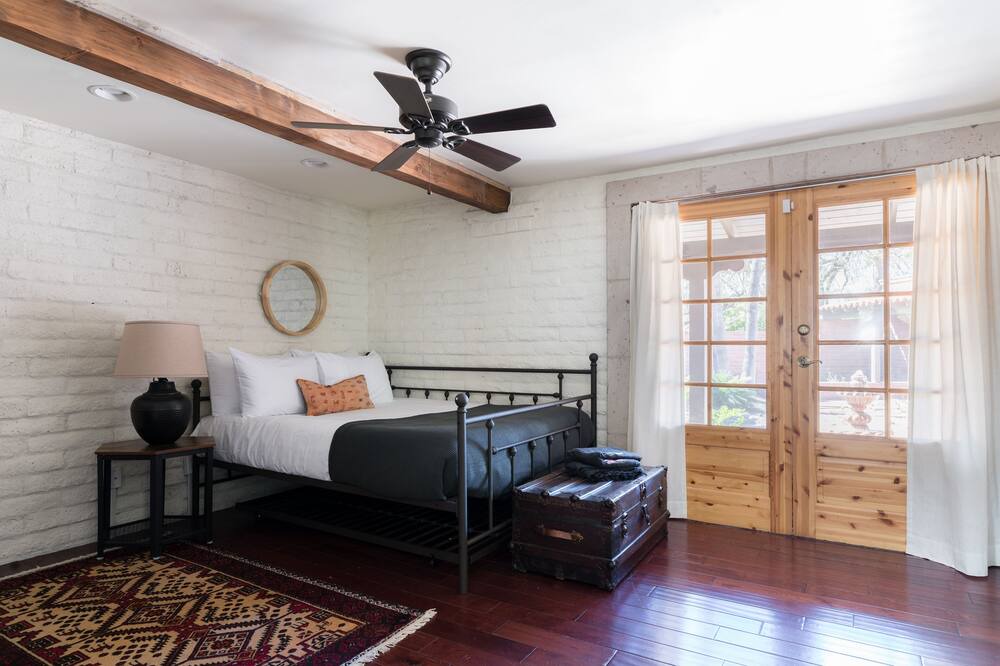 Photo of Bedroom in Camelback Sierra
