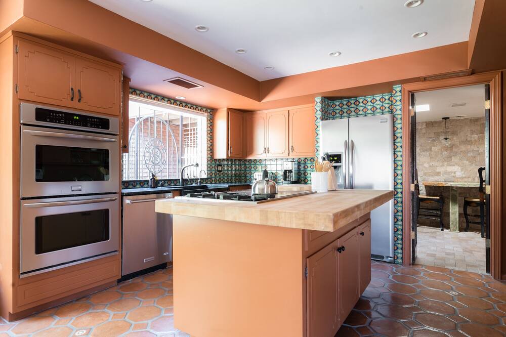 Photo of Kitchen in Camelback Sierra