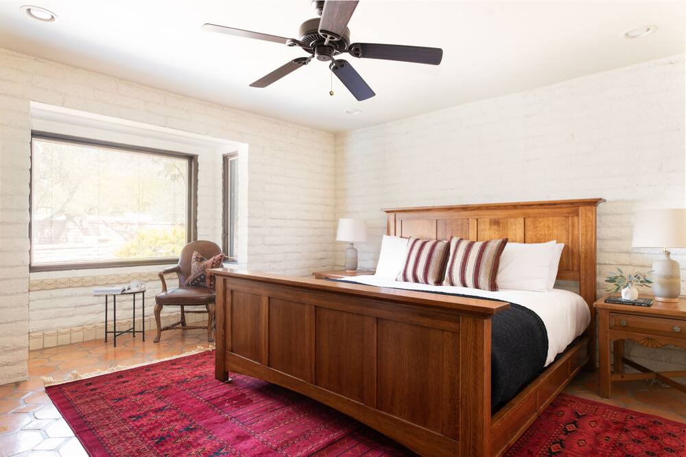 Photo of Bedroom in Camelback Sierra
