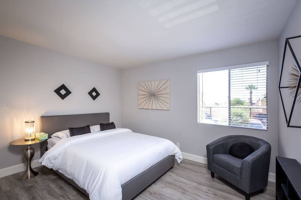 Photo of Bedroom in Woodland Springs