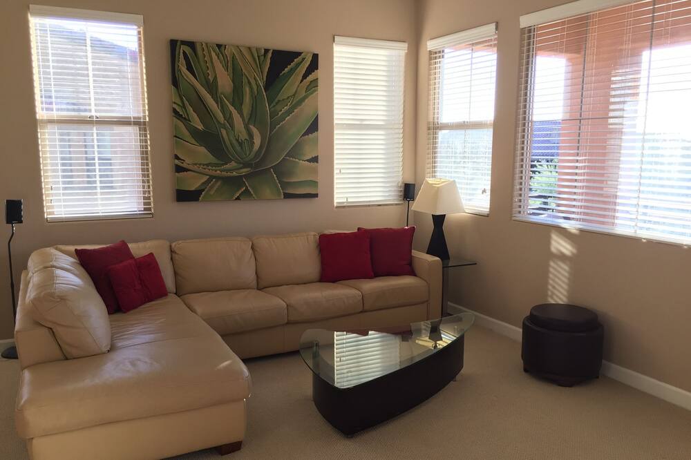Photo of Bedroom in Talon Retreat