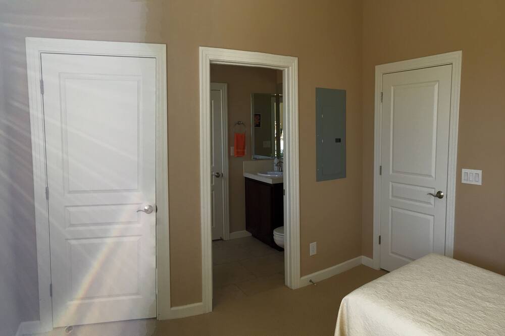 Photo of Bedroom in Talon Retreat