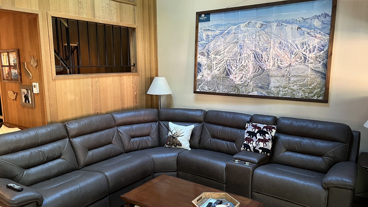 Photo of Livingroom in Mammoth Lakes