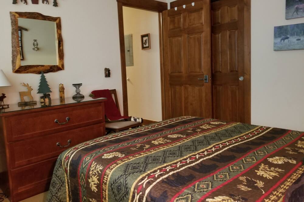 Photo of Bedroom in Granby