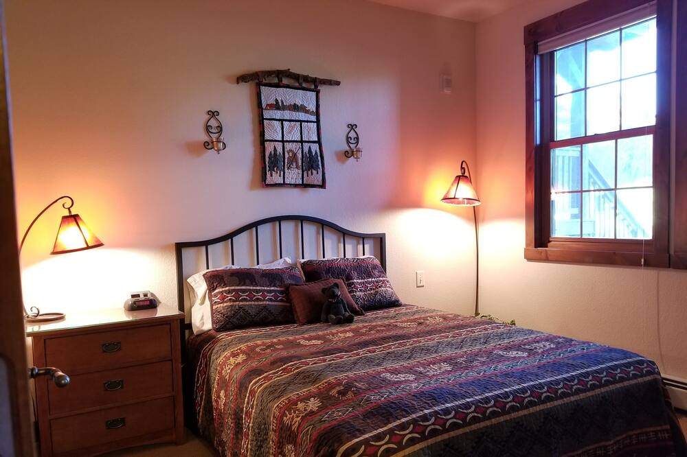 Photo of Bedroom in Granby