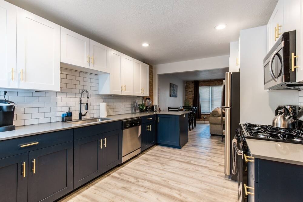 Photo of Bedroom in Central City