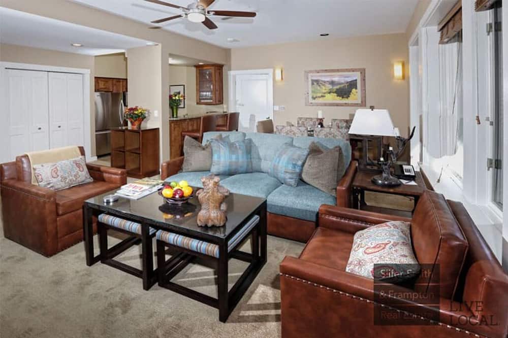 Photo of Livingroom in Beaver Creek