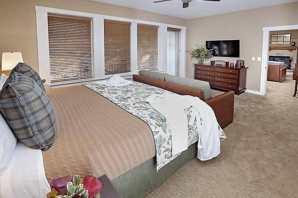 Photo of Bedroom in Beaver Creek