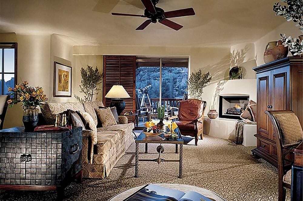Photo of Livingroom in Troon North