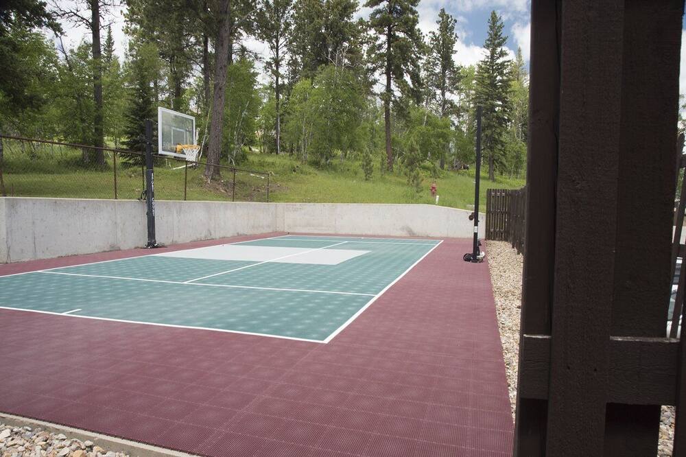 Photo of Outdoor in Lead