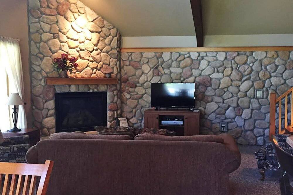 Photo of Livingroom in Red Lodge