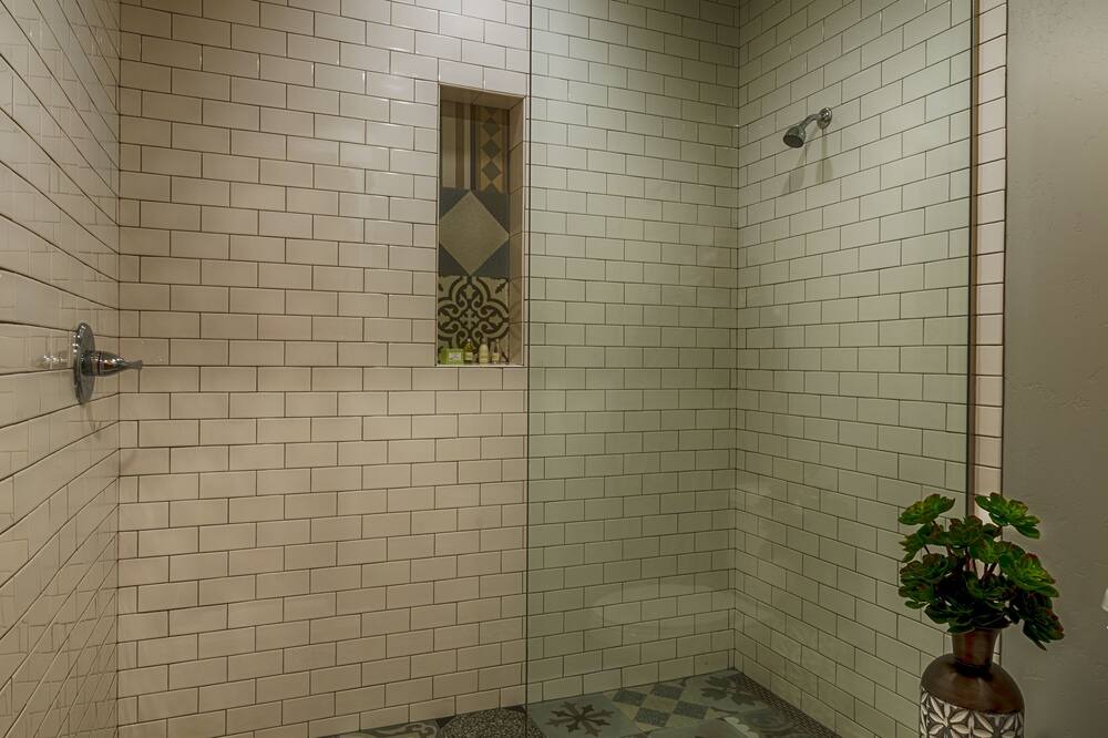 Photo of Bathroom in Cottonwood