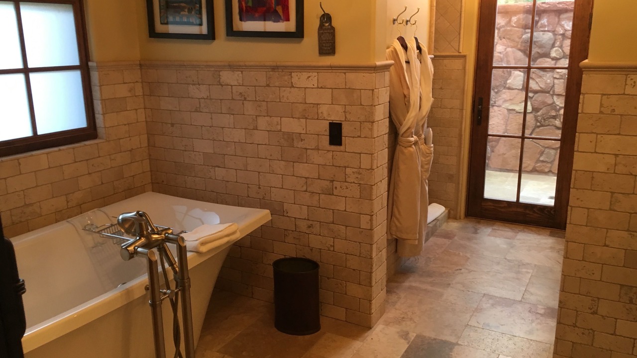 Photo of Bathroom in Gateway