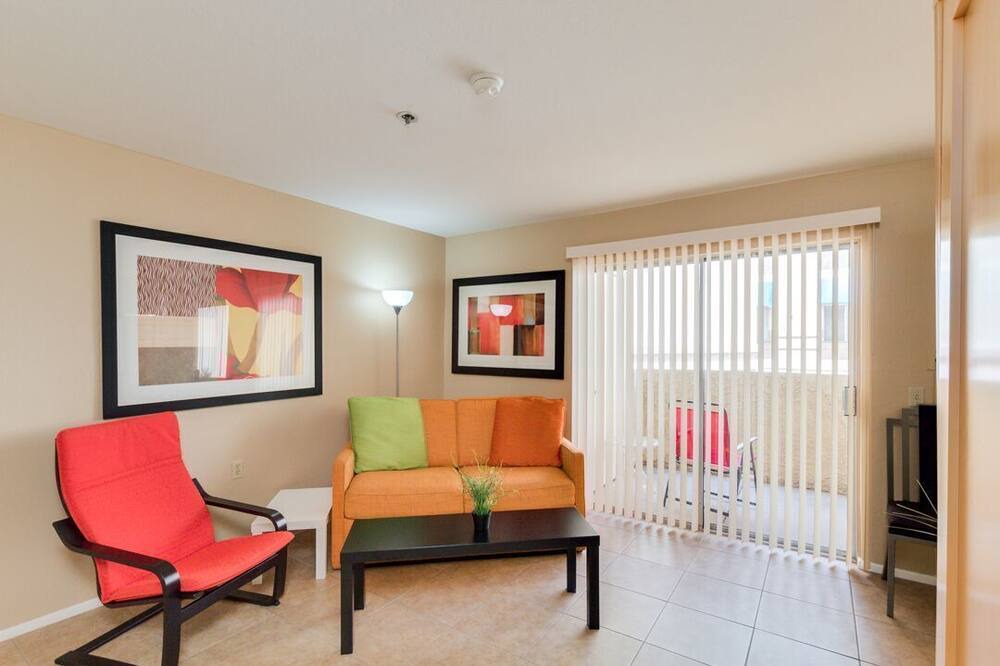 Photo of Livingroom in Surprise