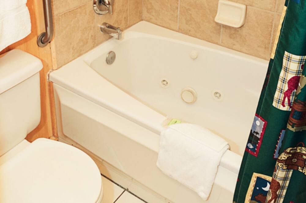 Photo of Bathroom in Thayne