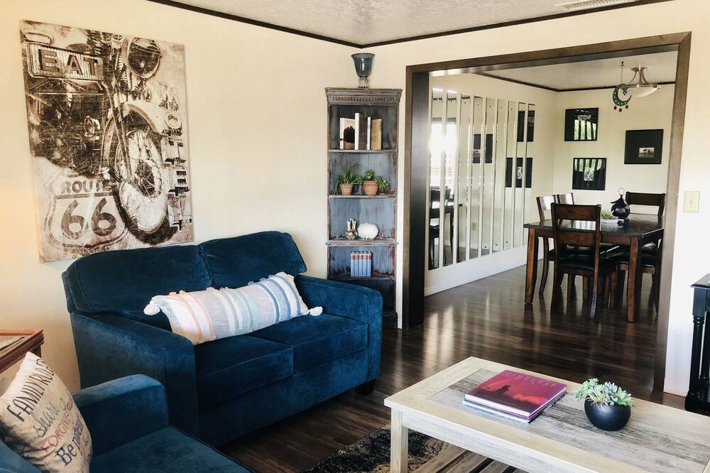 Photo of Livingroom in Page