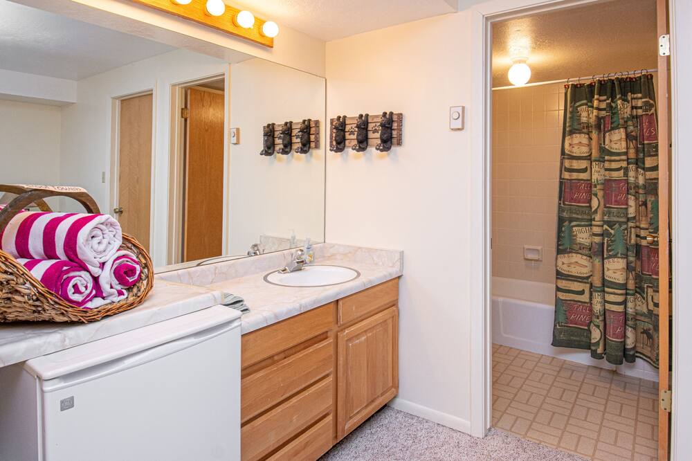 Photo of Bedroom in Wolf Creek