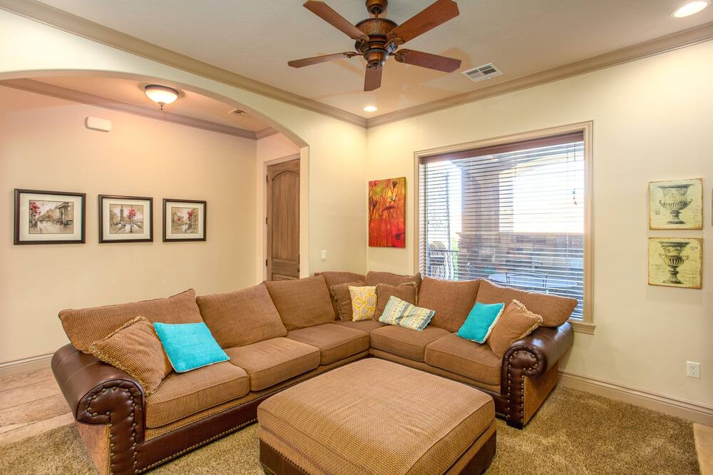 Photo of Livingroom in St. George