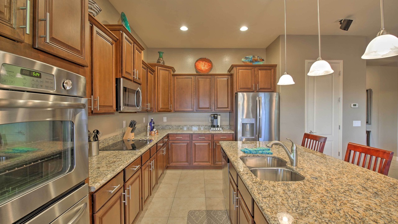 Photo of Kitchen in Montecito in Estrella