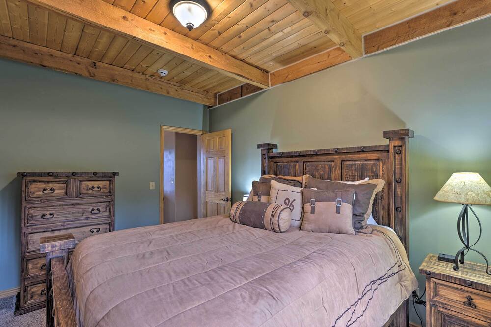 Photo of Bedroom in Quandary Village