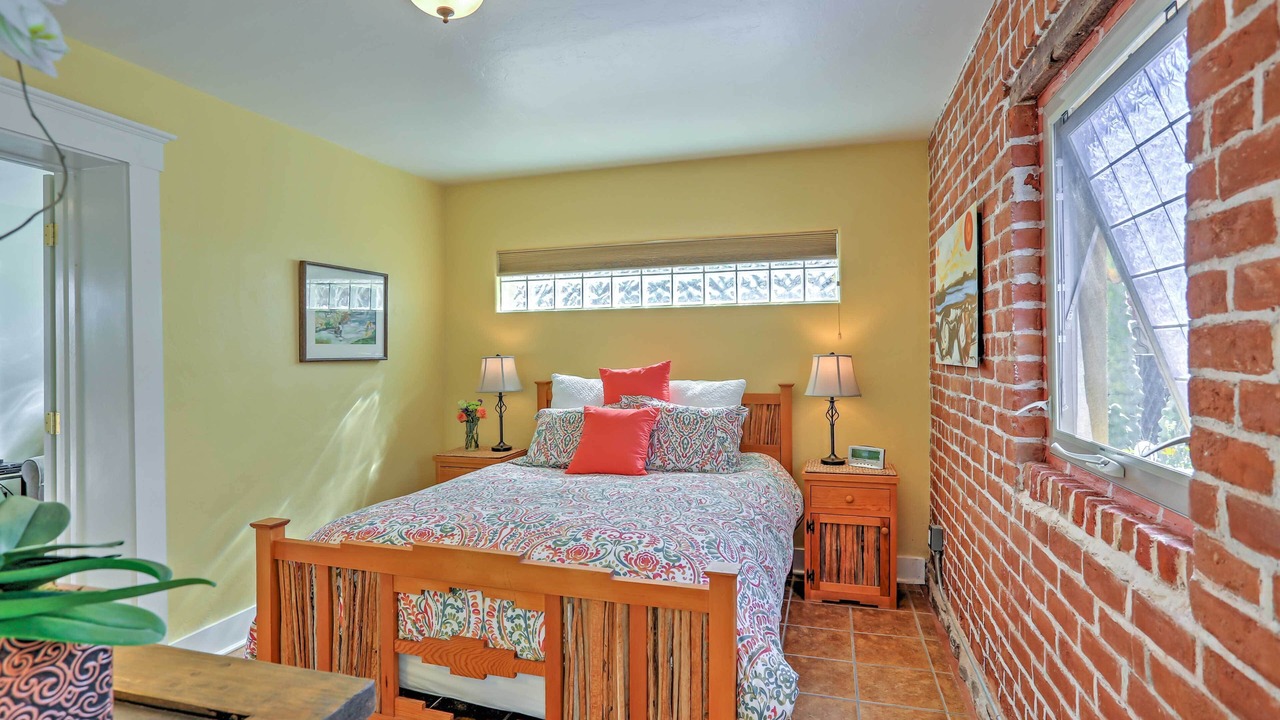 Photo of Bedroom in Sam Hughes
