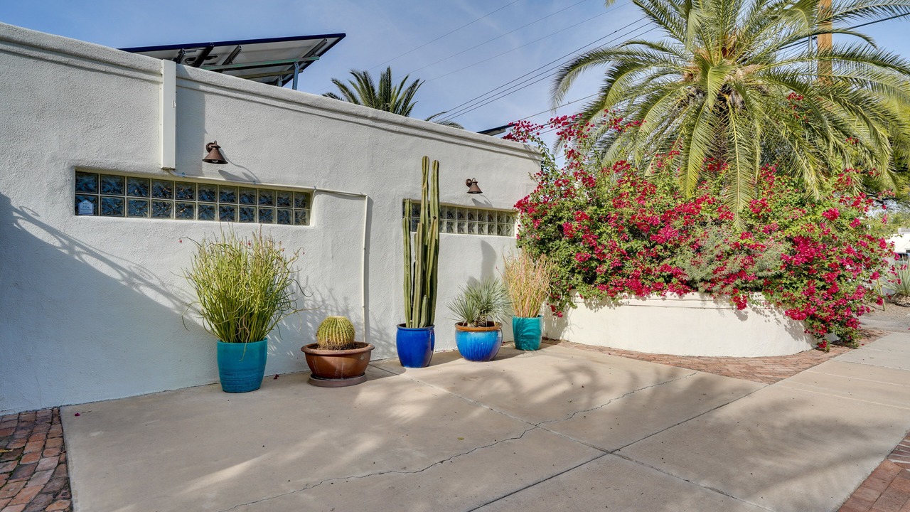 Photo of Patio Balcony in Sam Hughes