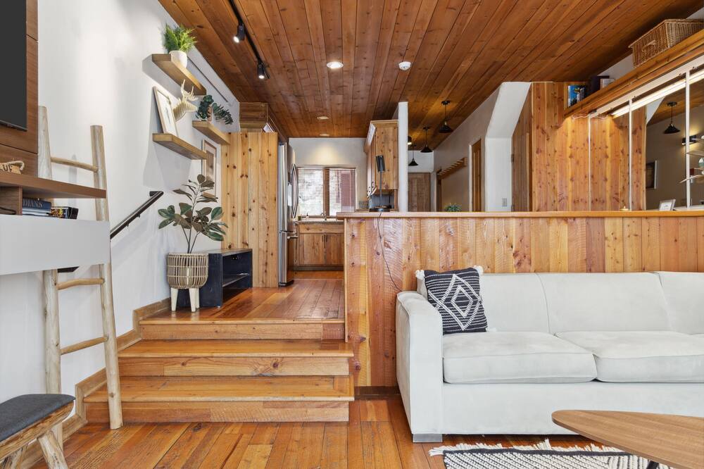 Photo of Bedroom in Spring Creek Ranch