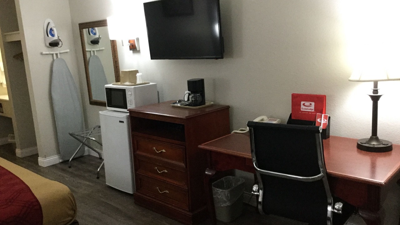 Photo of Bedroom in West Lincoln