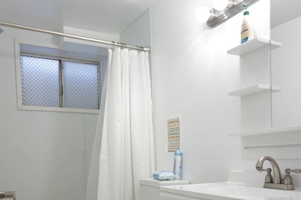 Photo of Bathroom in Scera Park South
