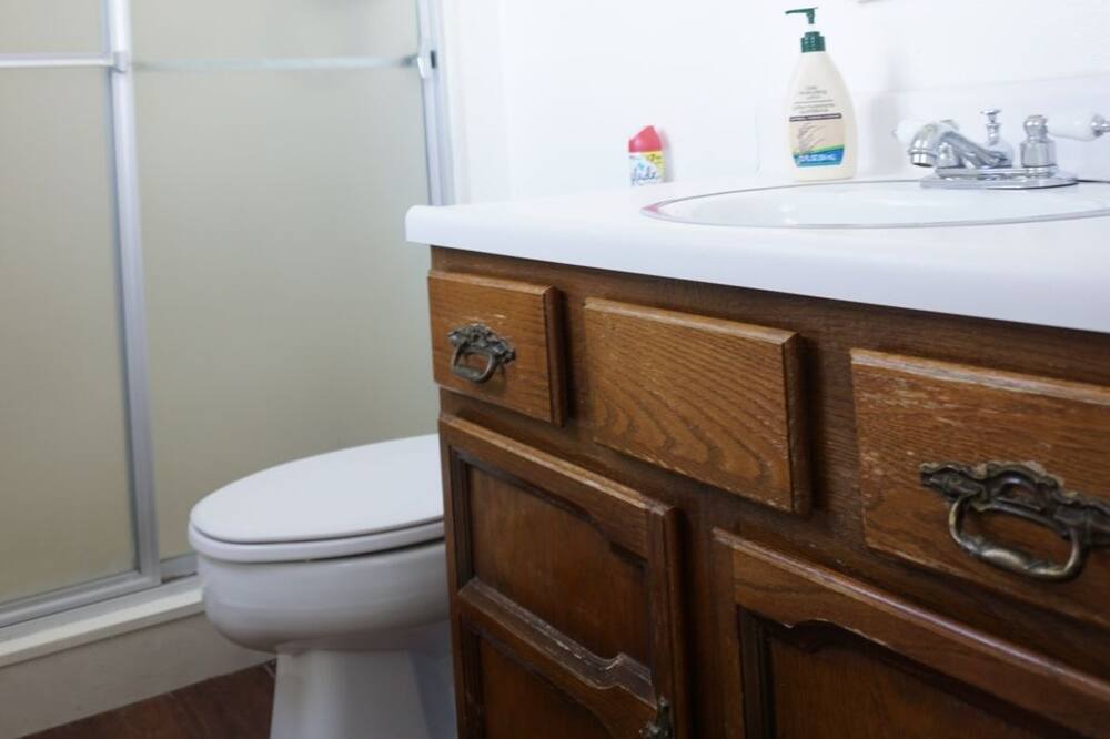 Photo of Bathroom in Scera Park South