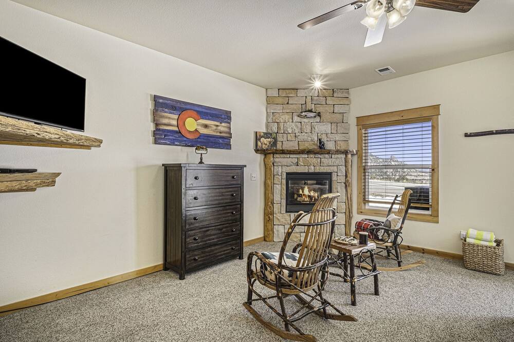 Photo of Livingroom in Estes Park