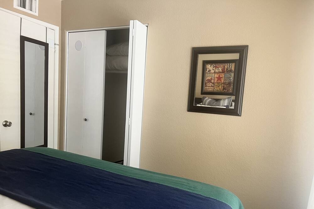 Photo of Bedroom in Mesa Grande