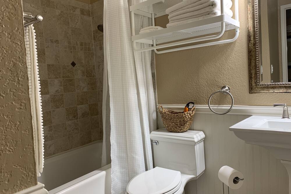 Photo of Bathroom in Mesa Grande
