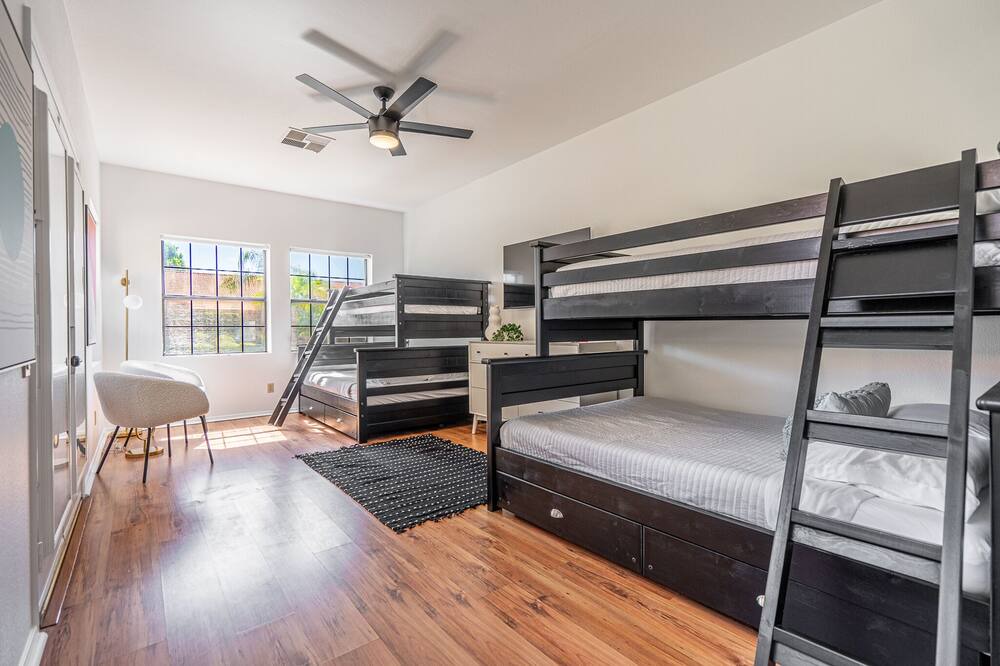 Photo of Bedroom in Paradise Park Vista