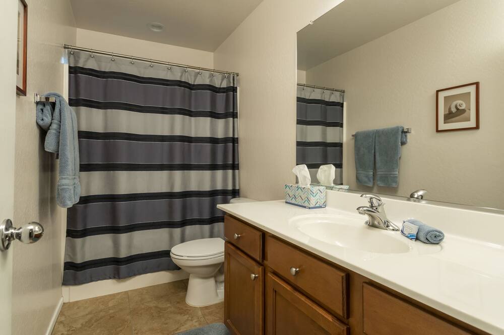 Photo of Bathroom in Starlight Trail