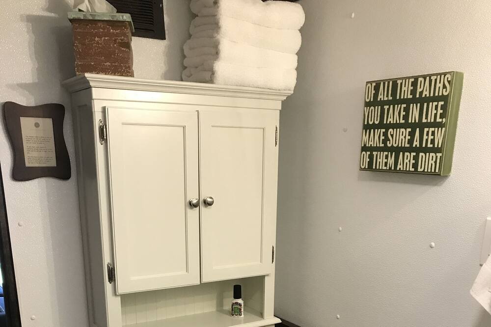 Photo of Bathroom in Gallatin Gateway