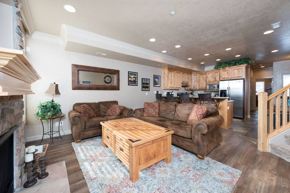 Photo of Livingroom in Ogden