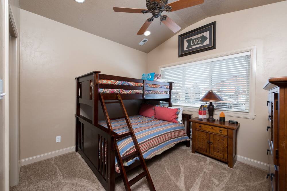 Photo of Bedroom in Ogden