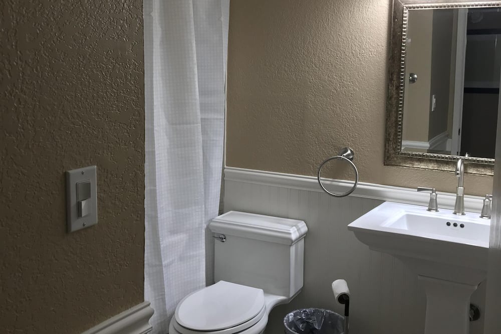 Photo of Bathroom in Mesa Grande