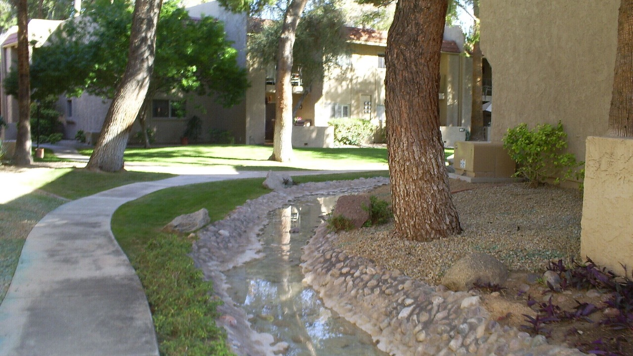 Photo of Outdoor in Winfield Place
