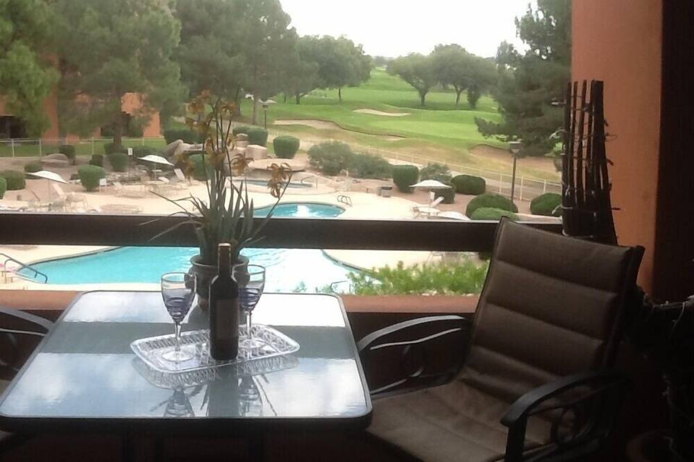 Photo of Patio Balcony in Paradise Valley Village