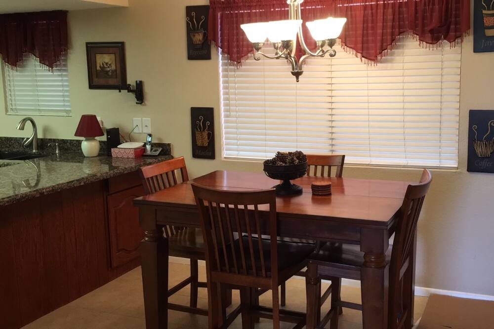 Photo of Kitchen in Paradise Valley Village