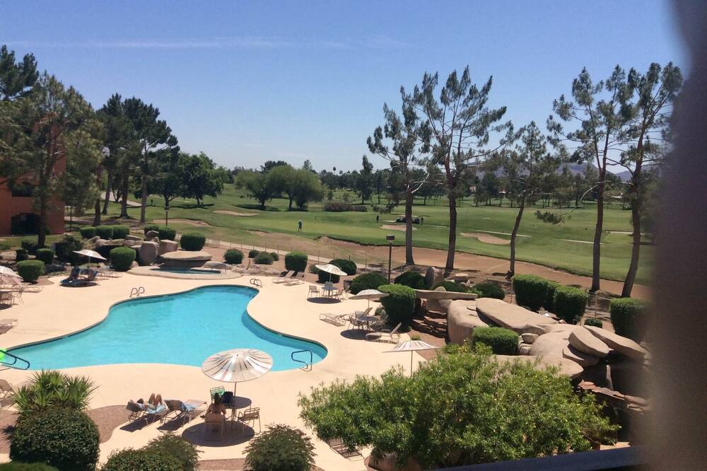 Photo of Outdoor in Paradise Valley Village