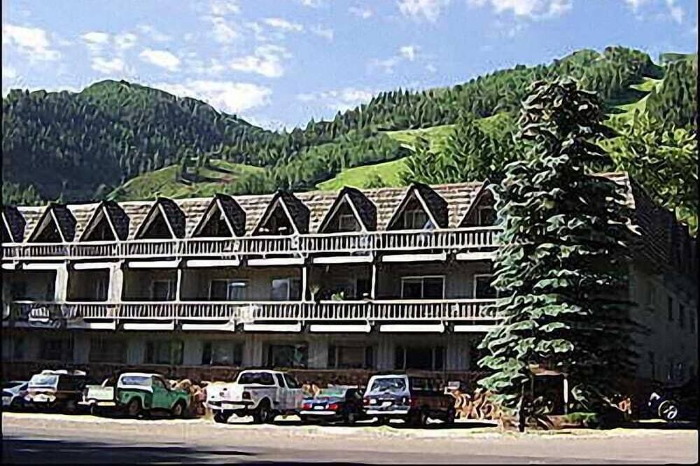 Photo of Others in Aspen