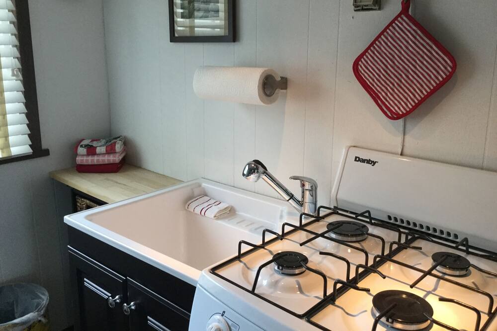 Photo of Kitchen in Gallatin Gateway