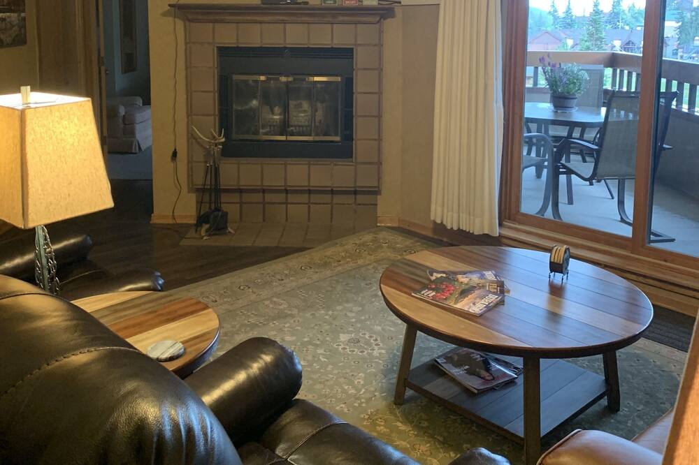 Photo of Livingroom in Purgatory