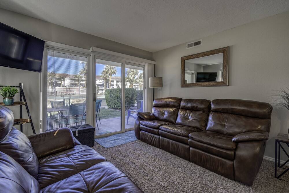 Photo of Livingroom in St. George