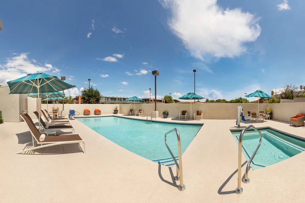 Photo of Outdoor in El Rio Acres