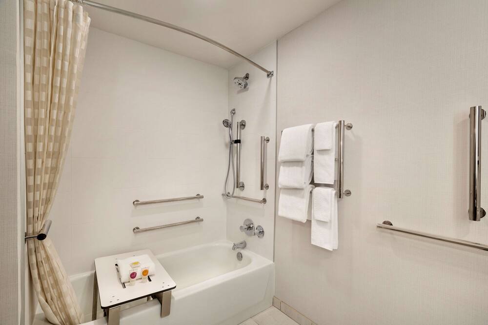 Photo of Bathroom in El Rio Acres